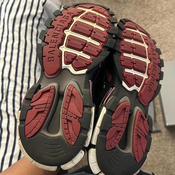 Balenciaga track2 black Men's Burgundy Trainers - Picture 3 of 3